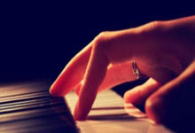 [德甲]斯图加特快速反击 吉拉西怒射破门.